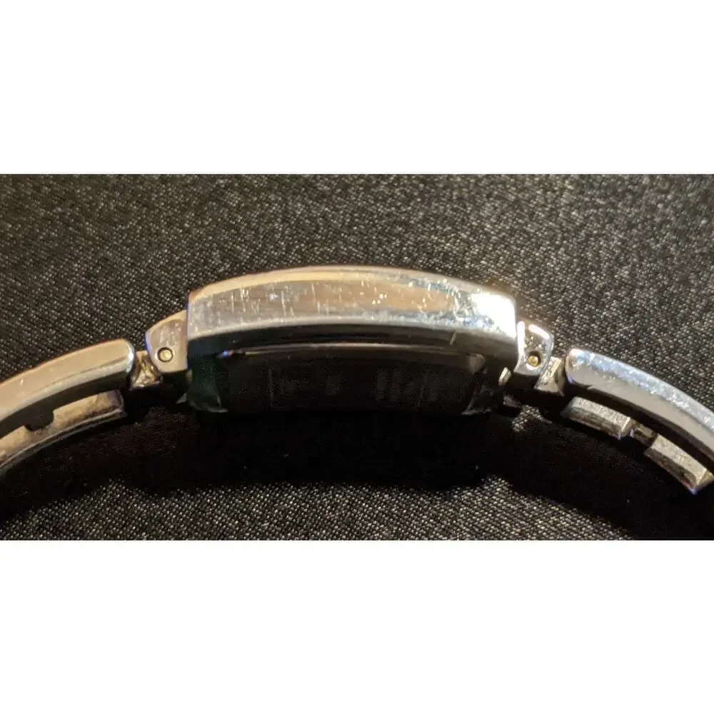 Guess Women's Quartz Watch Silver Dial Crystals Stainless Steel Bracelet G85458L
